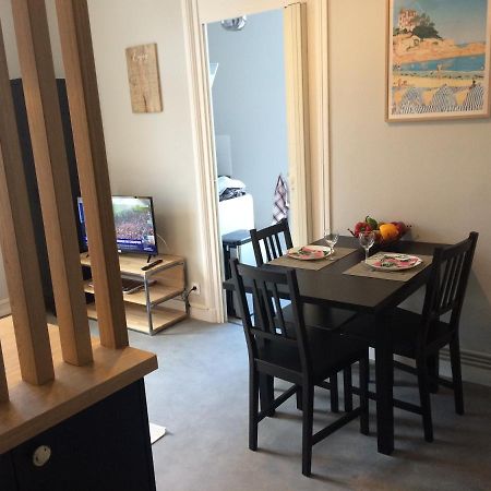 Dinard: Studio A 100 M De La Plage De L'Ecluse Екстериор снимка